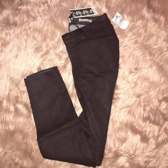 Jessica Simpson wine colored coated jeans - Picture 3 of 3